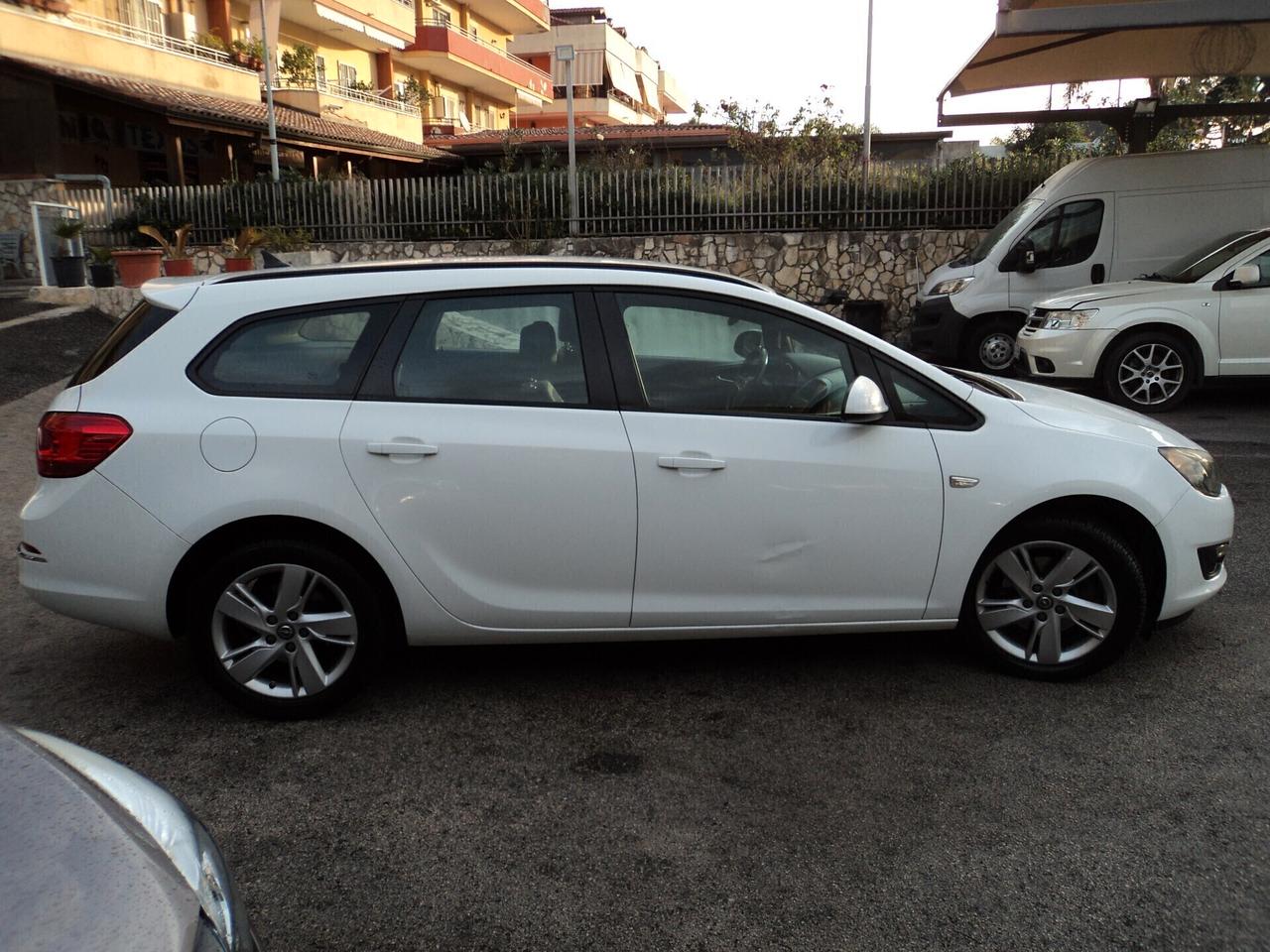 Opel Astra 1.6 CDTi