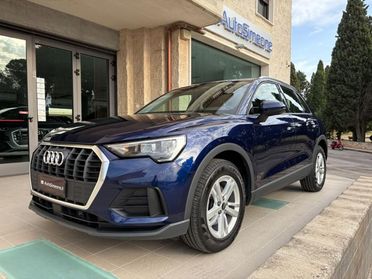 AUDI Q3 35 TDI quattro S tronic Business COCKPIT