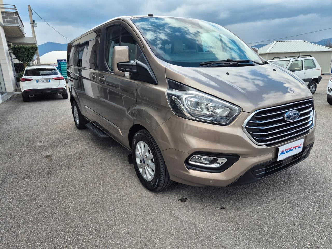 Ford Tourneo Custom 310 2.0 TDCi 170CV PC Titanium