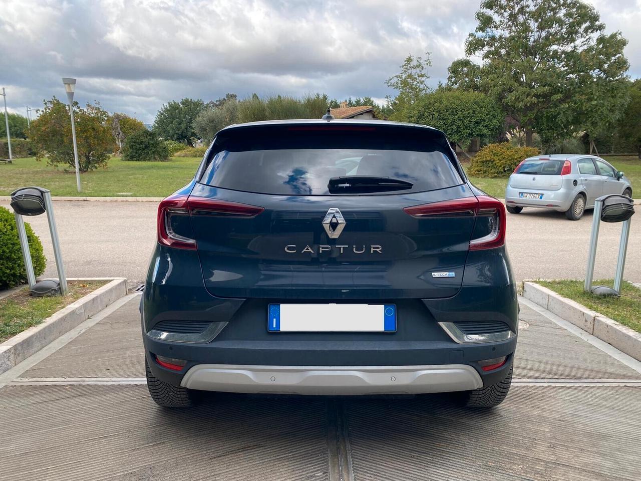Renault Captur Plug-in Hybrid E-Tech 160 CV Intens