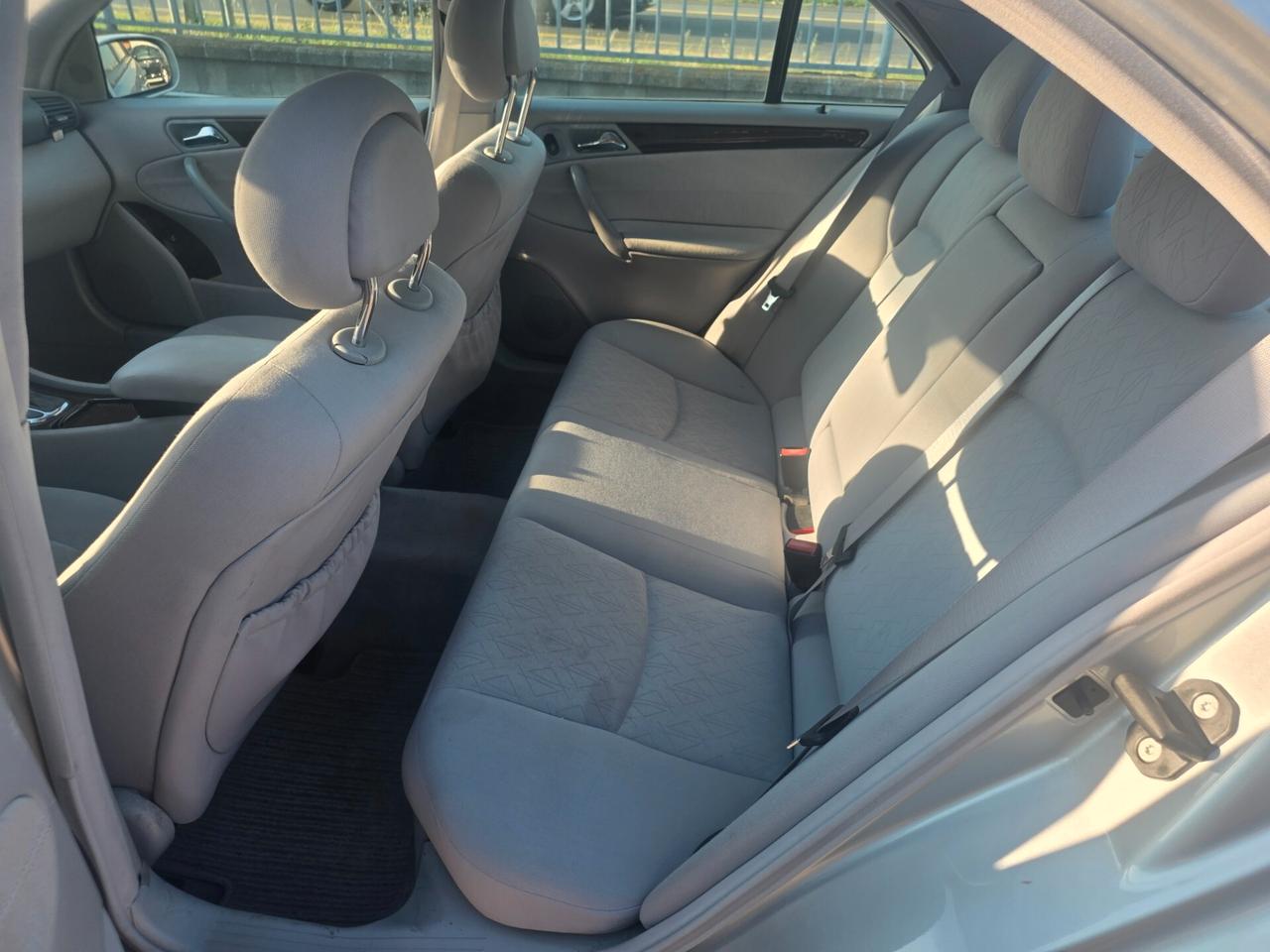 Mercedes-benz C 200 Kompressor TPS cat Elegance