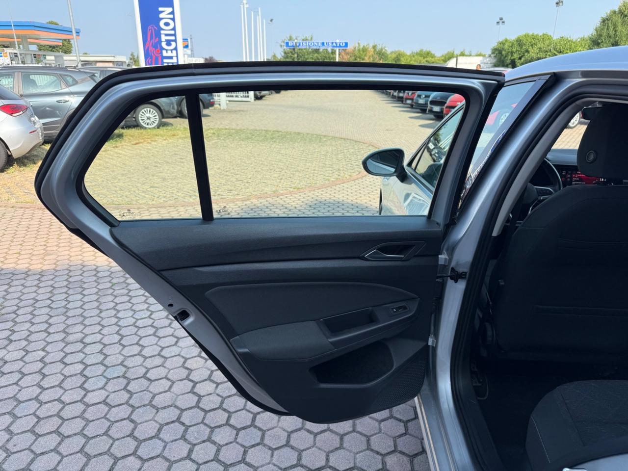 Volkswagen Golf 1.5 TGI DSG Life