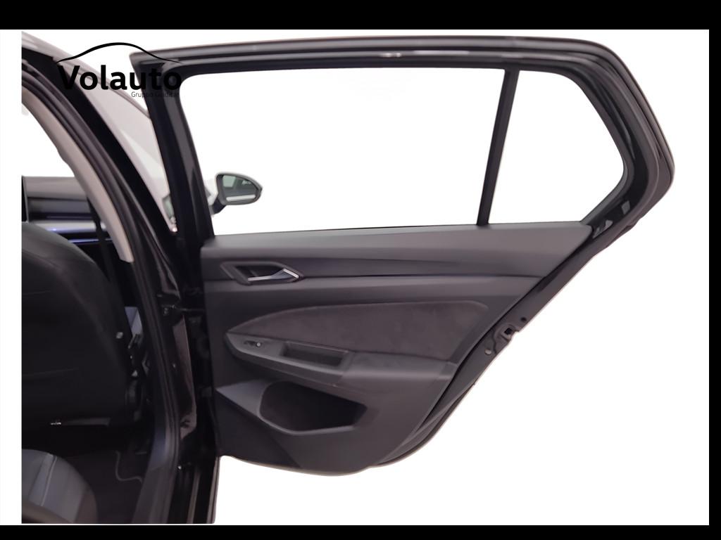 VOLKSWAGEN Golf VIII 2024 - Golf 2.0 tdi Style 150cv dsg
