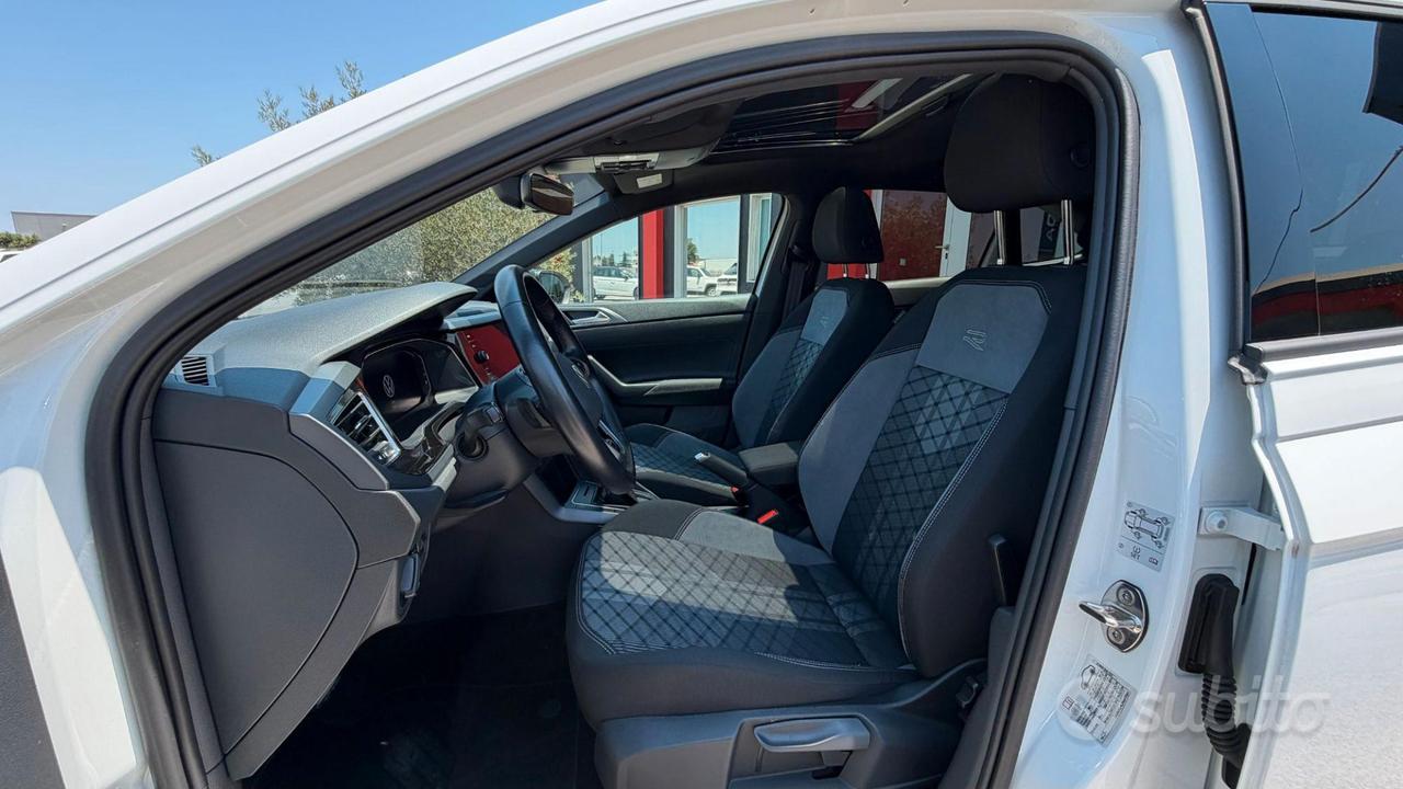 Volkswagen Taigo 1.0 TSI 115 Cv DSG R-line - Tetto