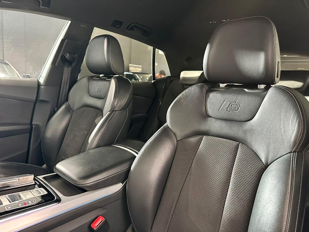 Audi Q8 45TDI 3.0 231 CV Quattro S Line 2020