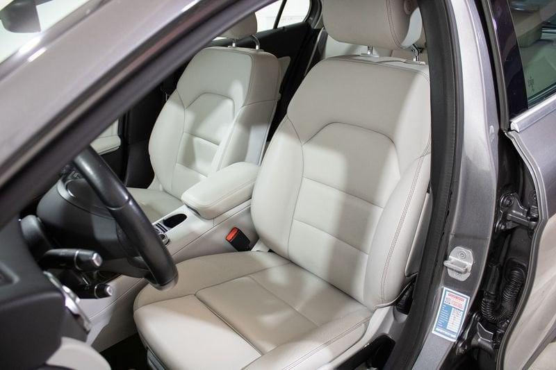 Mercedes-Benz GLA GLA 180d Executive