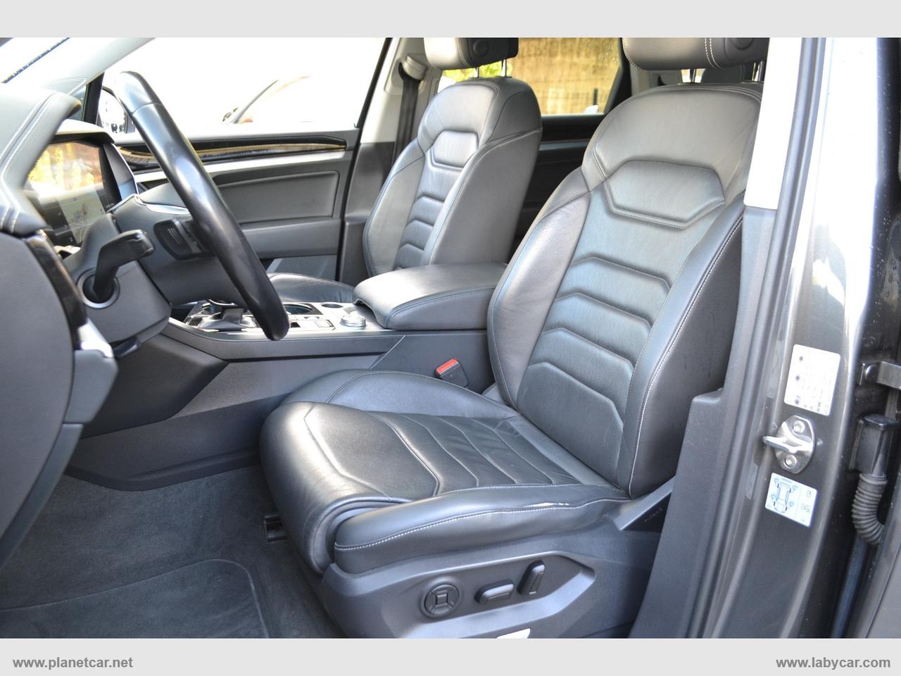VOLKSWAGEN Touareg 3.0 TDI Advanced