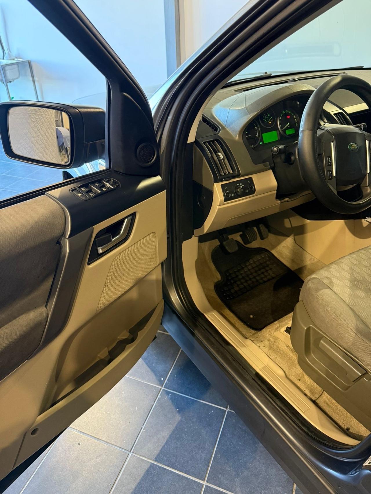 Land Rover Freelander 2.2 TD4 S.W.-4x4