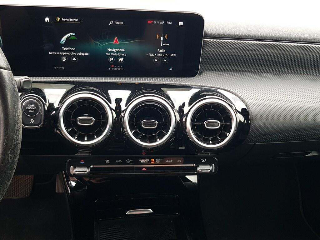 Mercedes Classe A 180 180 D Sport 8G-DCT