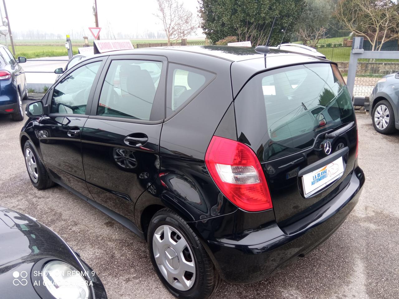 Mercedes-benz A 160 CDI BlueEFF AUT Executive