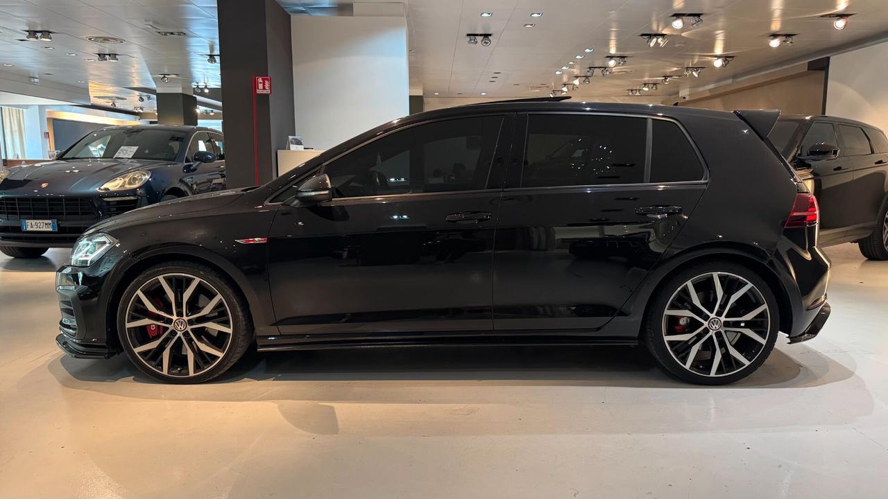 VOLKSWAGEN GOLF GTI 2.0B 245CV - 2019