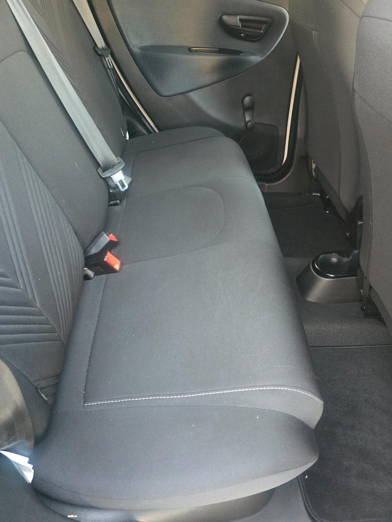 Lancia Ypsilon 1.2 69 CV 5 porte GPL Gold Plus