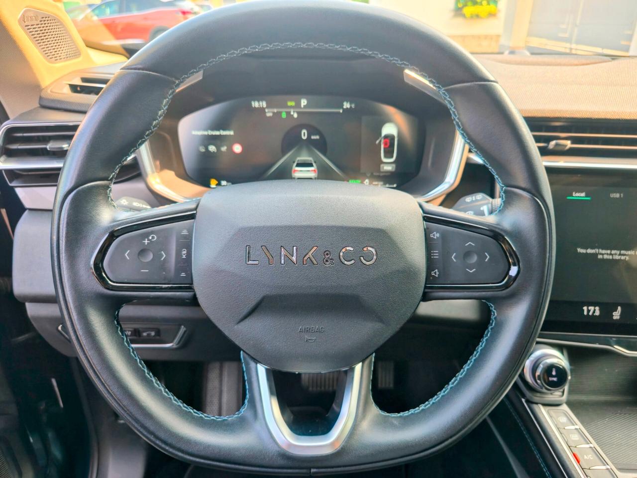 Lynk&co 01
