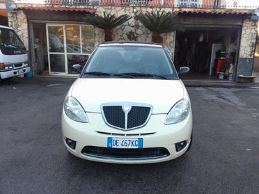 Lancia Ypsilon 1.2 Oro Bianco 07