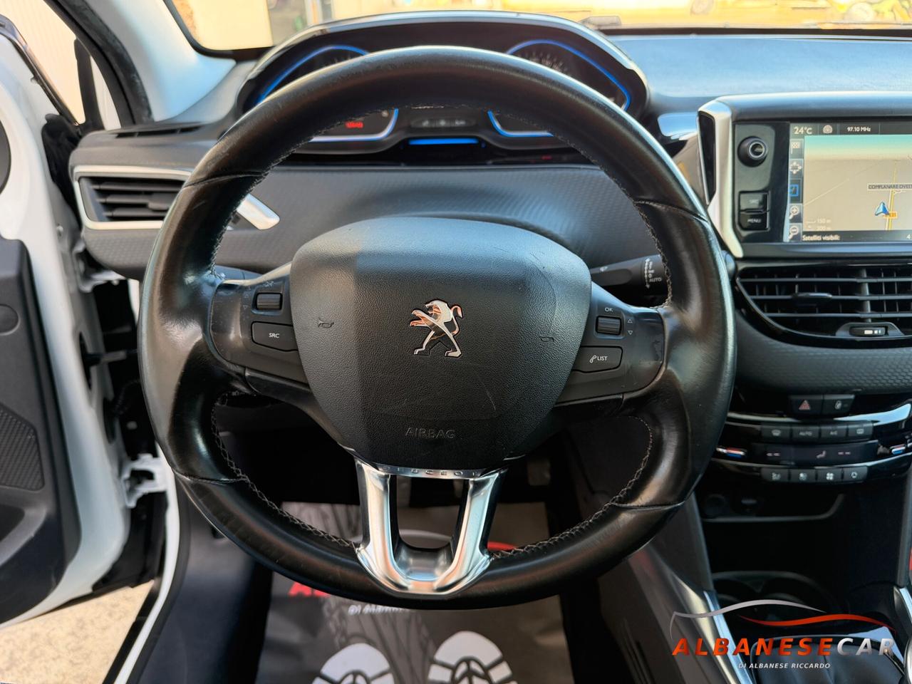 Peugeot 2008 1.6 e-HDi 115 CV Allure/TETTO PANORAMICO