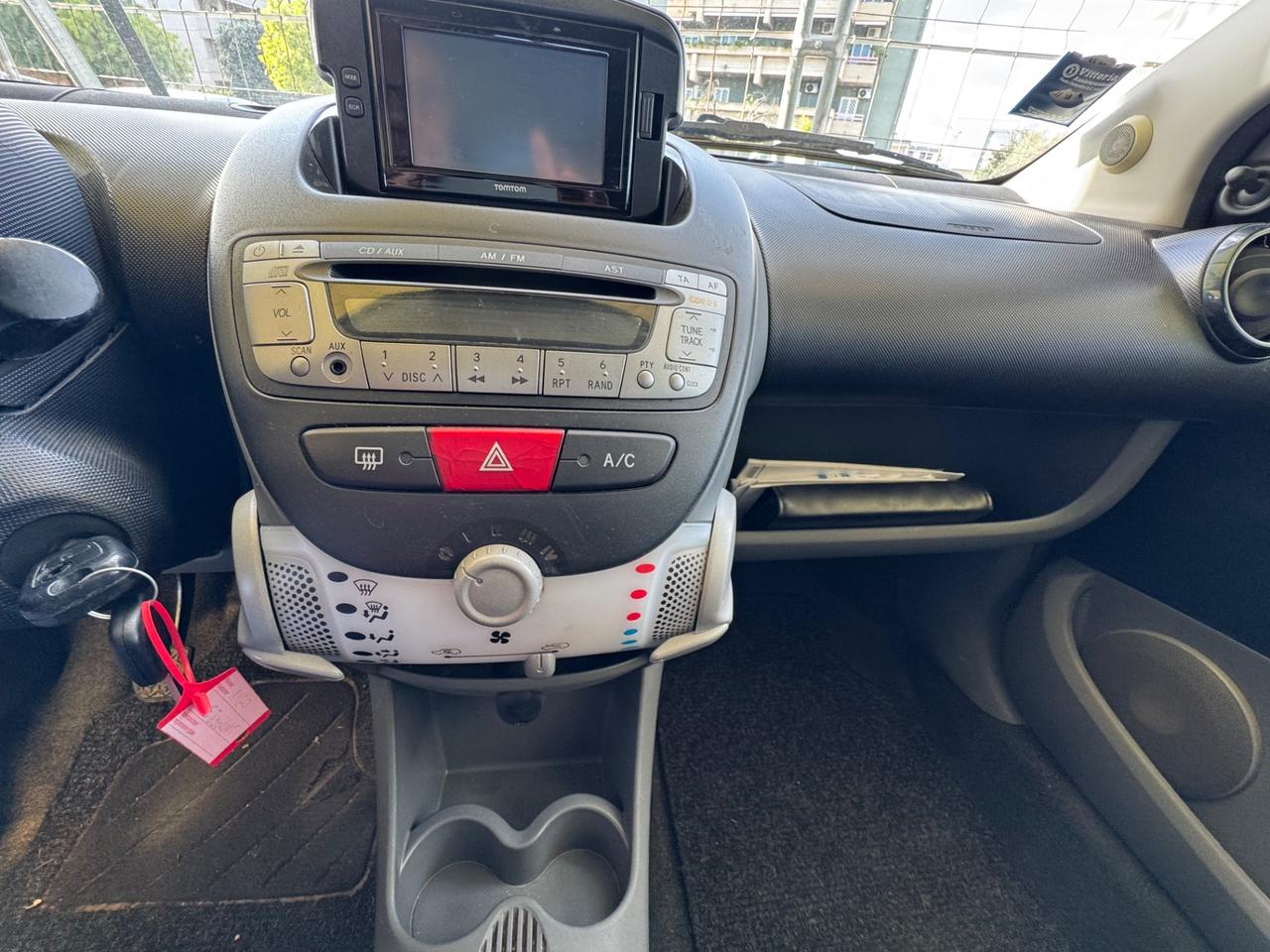 Toyota Aygo 1.0 12V VVT-i 5 porte Deep Ocean Connect