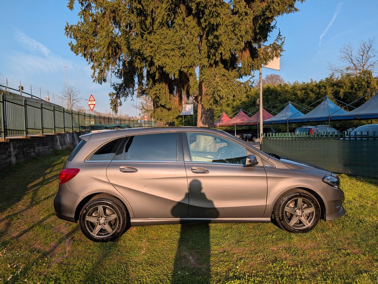 Mercedes-benz B 180 Premium