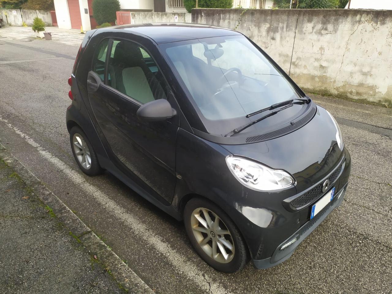 Smart ForTwo 1000 52 kW coupé passion - 2013