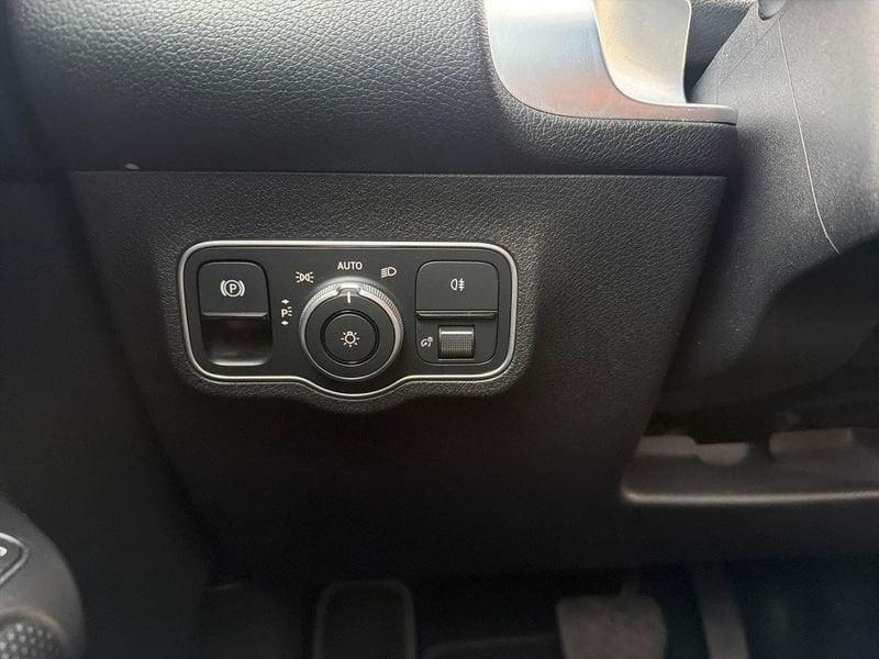 Mercedes-Benz GLB 200 d Business Extra auto