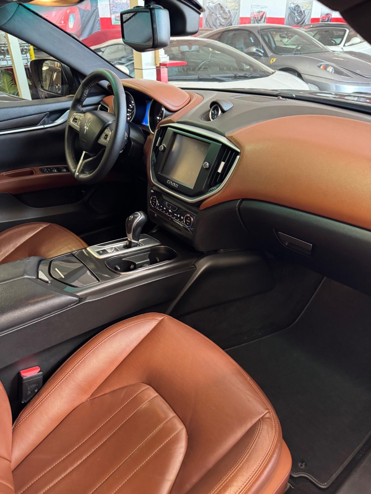 Maserati Ghibli Diesel 275 CV PERMUTE