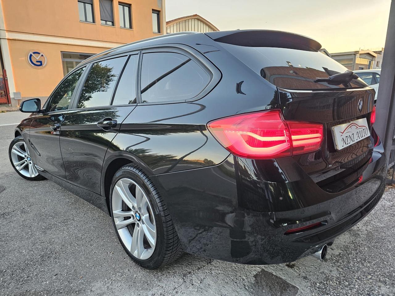 Bmw 316d 115cv Touring Sport*Aut*Navi*Bi-Xeno*Pdc*18*
