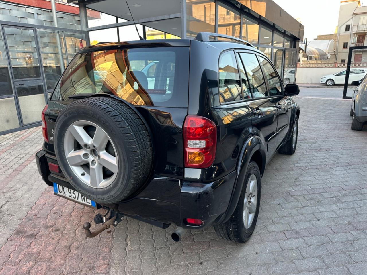 Toyota Rav 4 D4D 115 CV Gancio traino 5P 2004