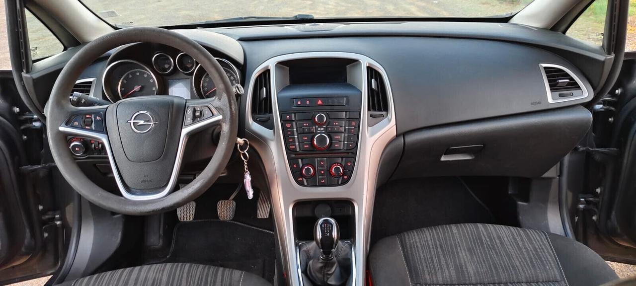 Opel Astra 1.6 115CV 5 porte Cosmo