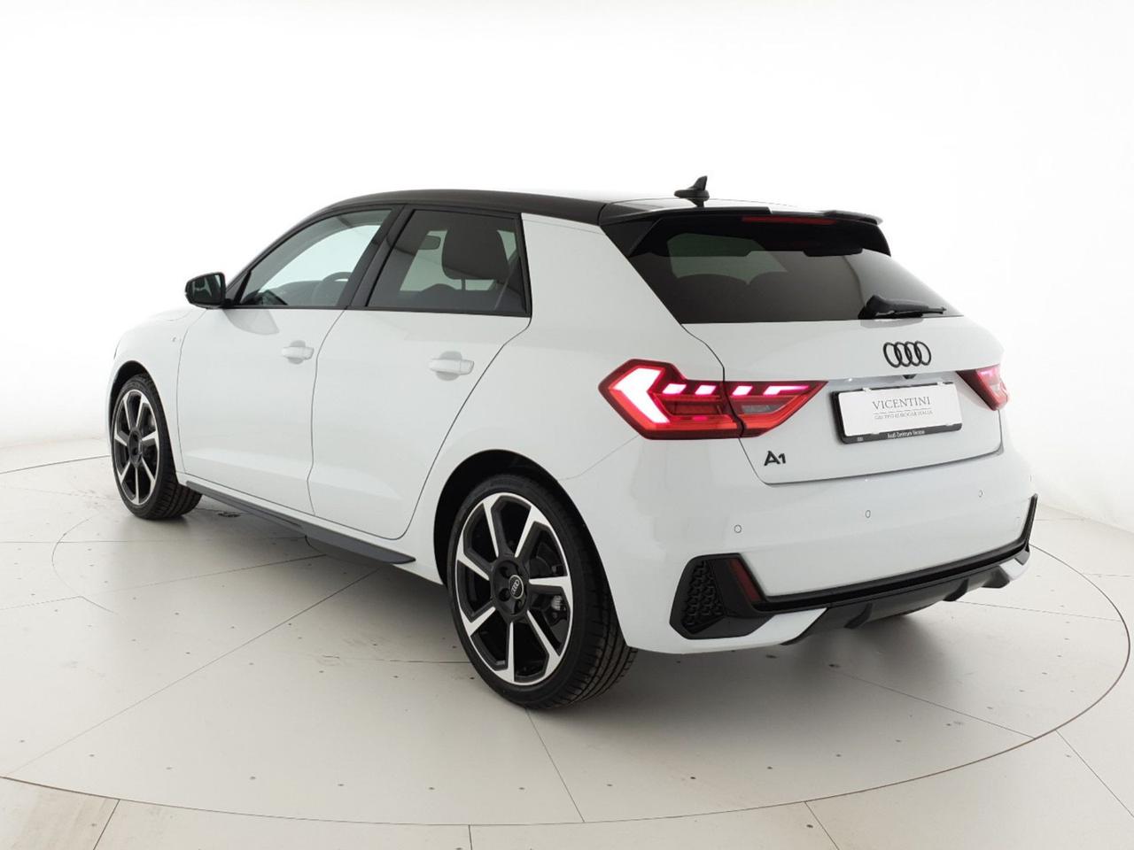 Sportback 30TFSI 116CV S tronic Identity Black