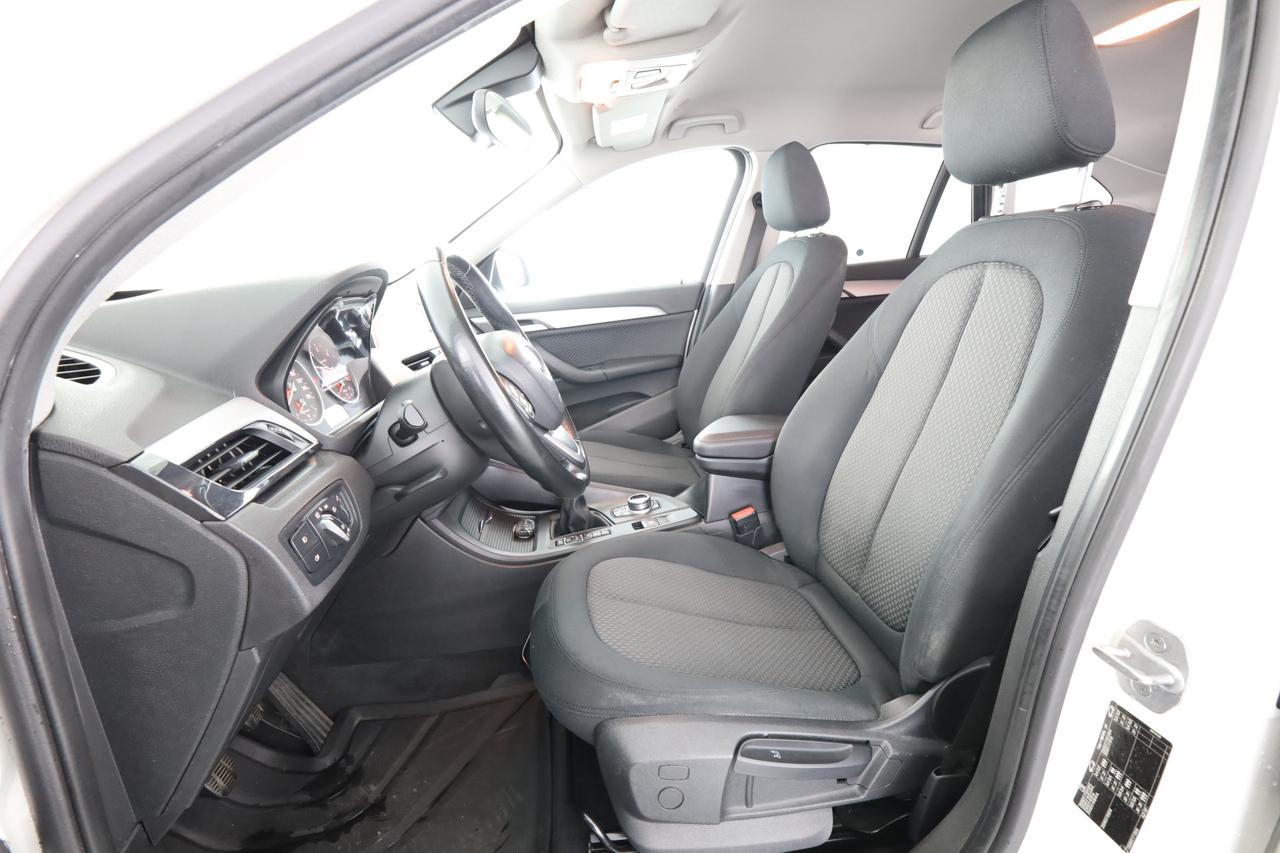 BMW X1 (F48) X1 sDrive18d Business
