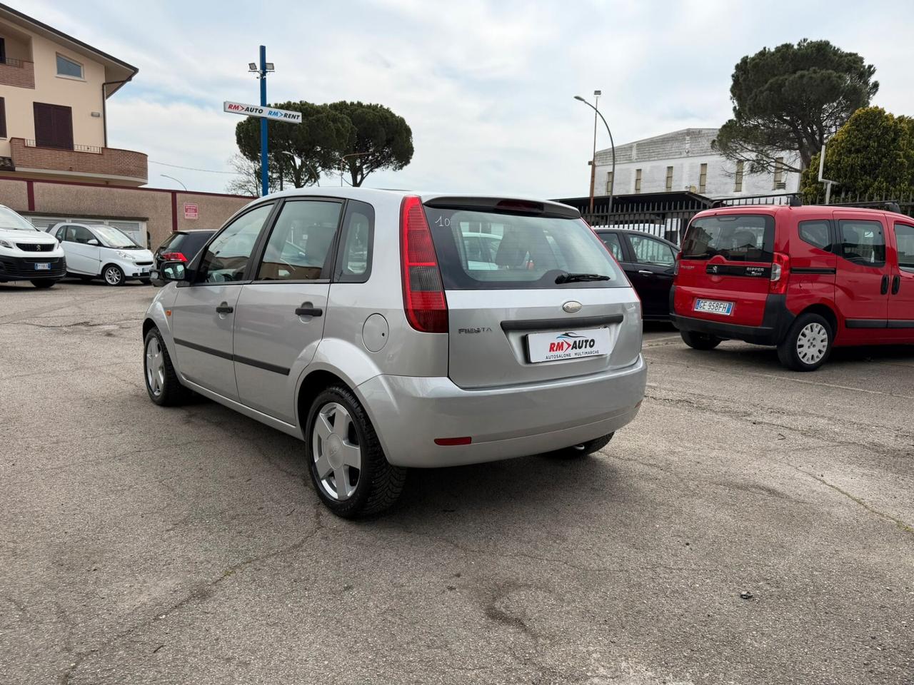 Ford Fiesta 1.4 16V 5p. Ghia