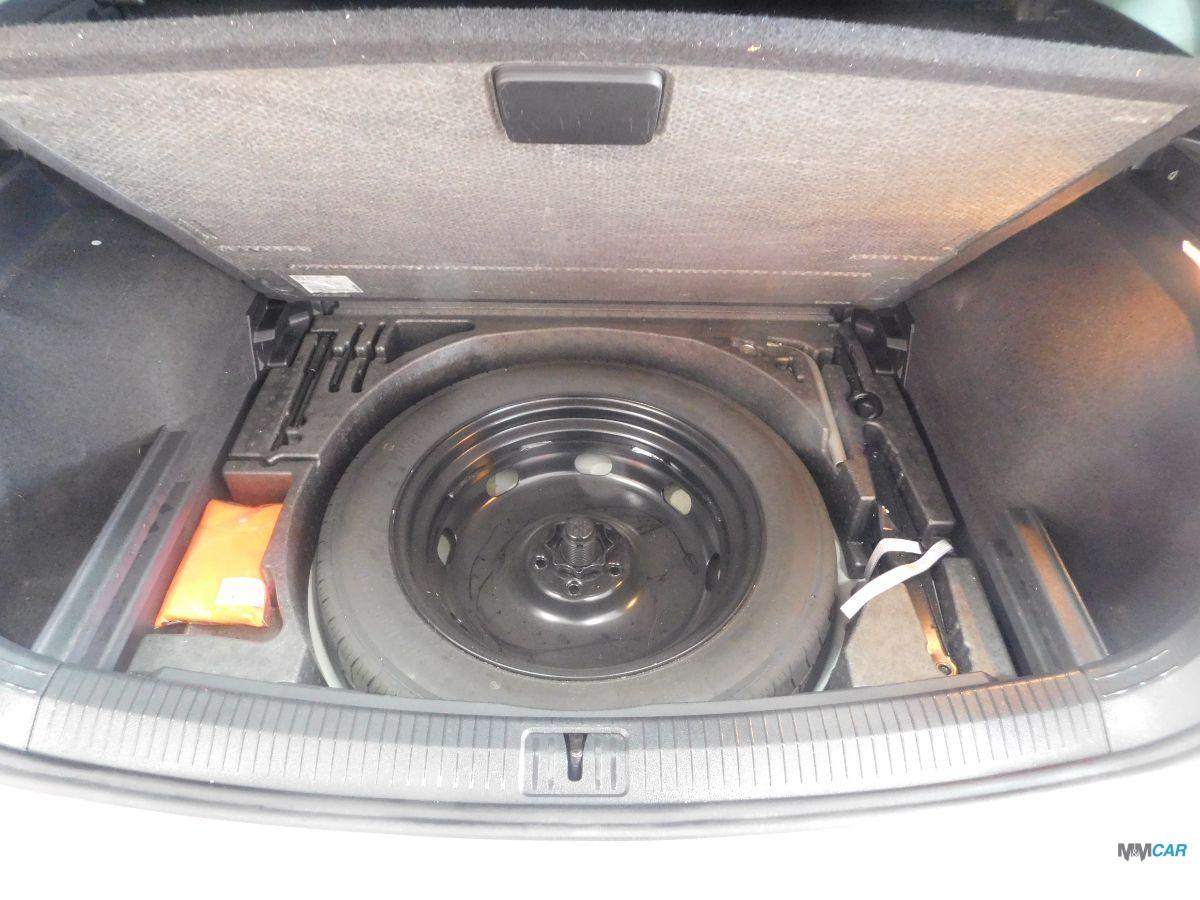 VOLKSWAGEN - Tiguan - 2.0 TDI DSG Advanced BMT