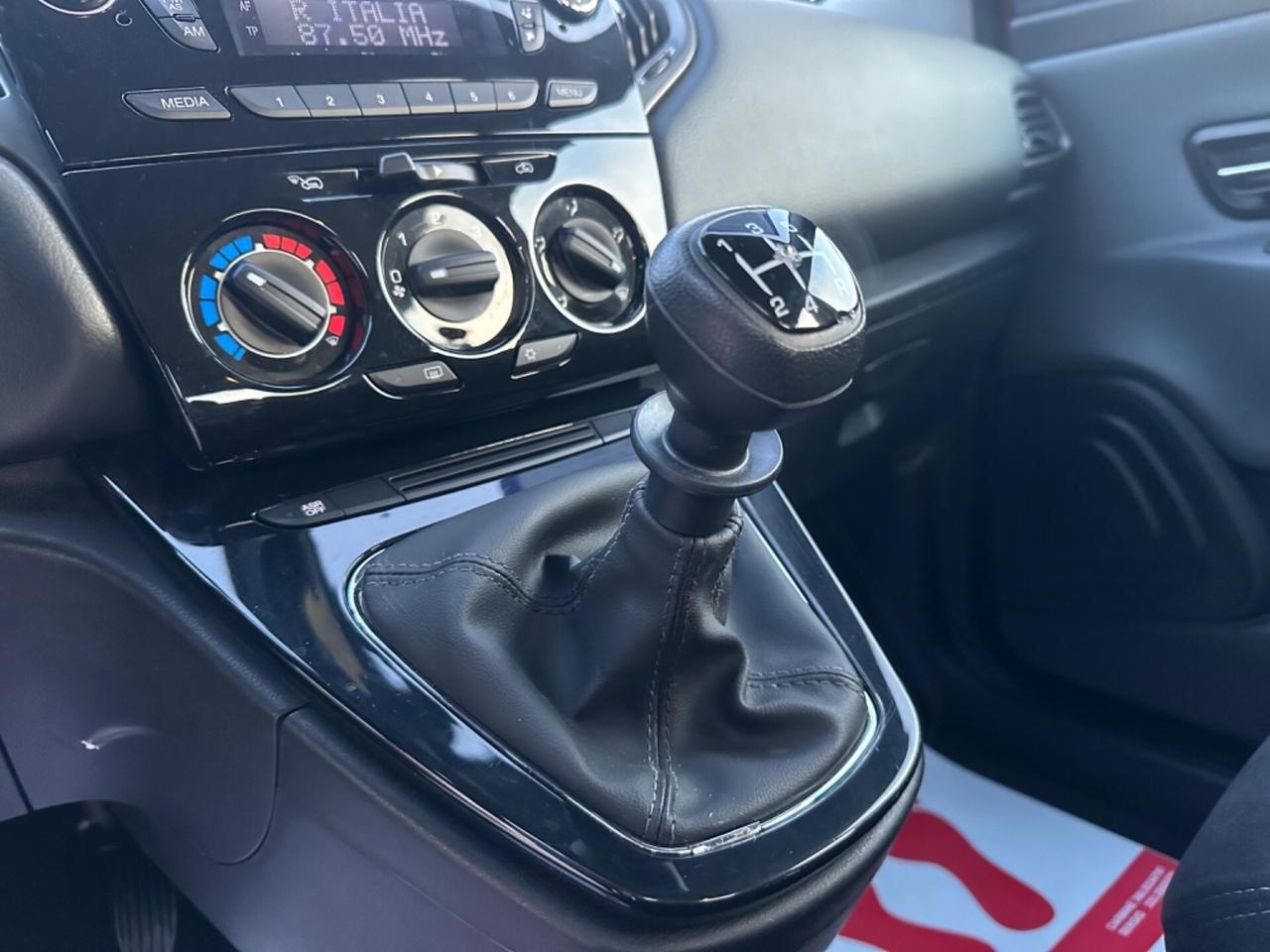 Lancia Ypsilon 1.2 69 CV S&S Silver 83.000 KM
