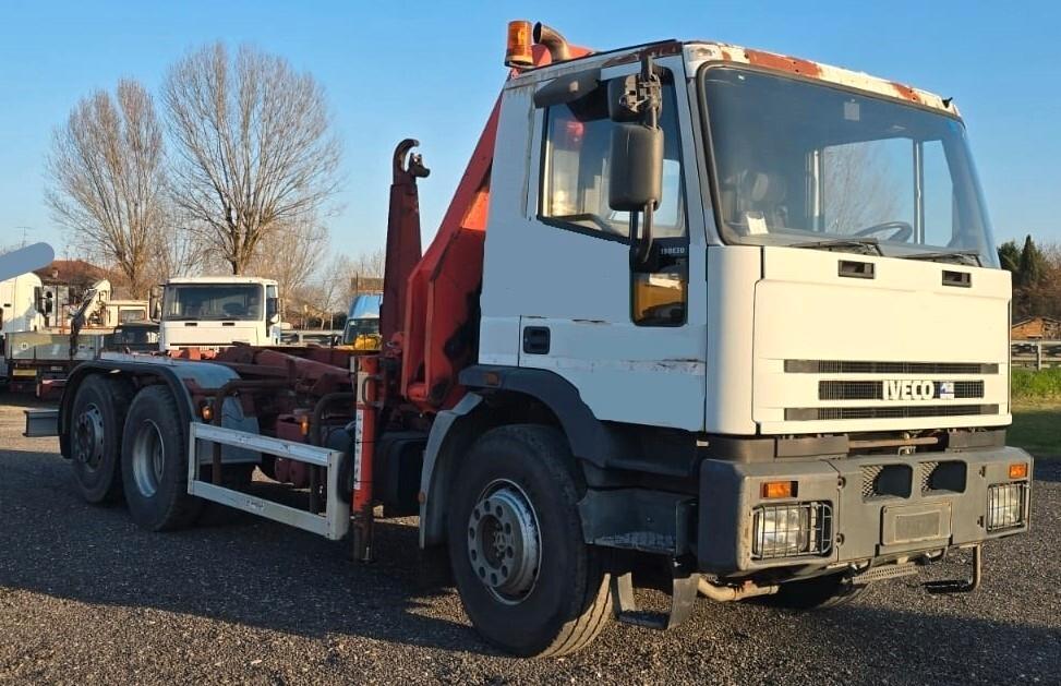 AUTOCARRO SCARRABILE MACCHINA OPERATRICE