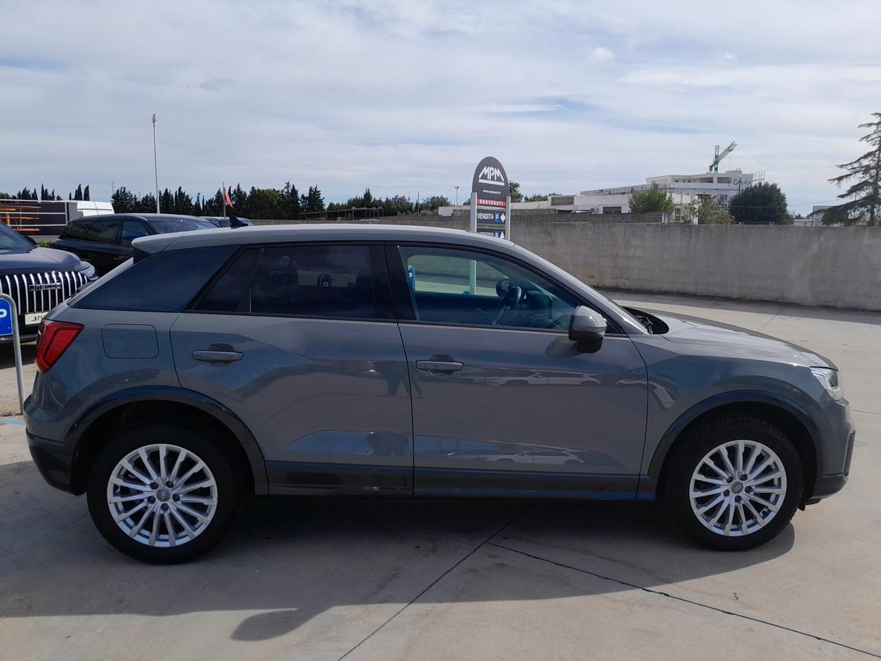 AUDI Q2 30 TDI LINE EDITION DESIGN CAMBIO AUTOMATICO
