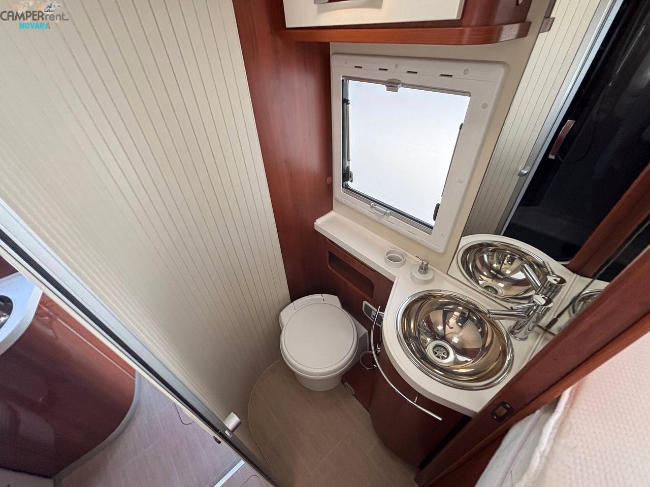 MOBILVETTA K.YACHT 85 TEKNO LINE - Motorhome con letti gemelli ed ampio garage