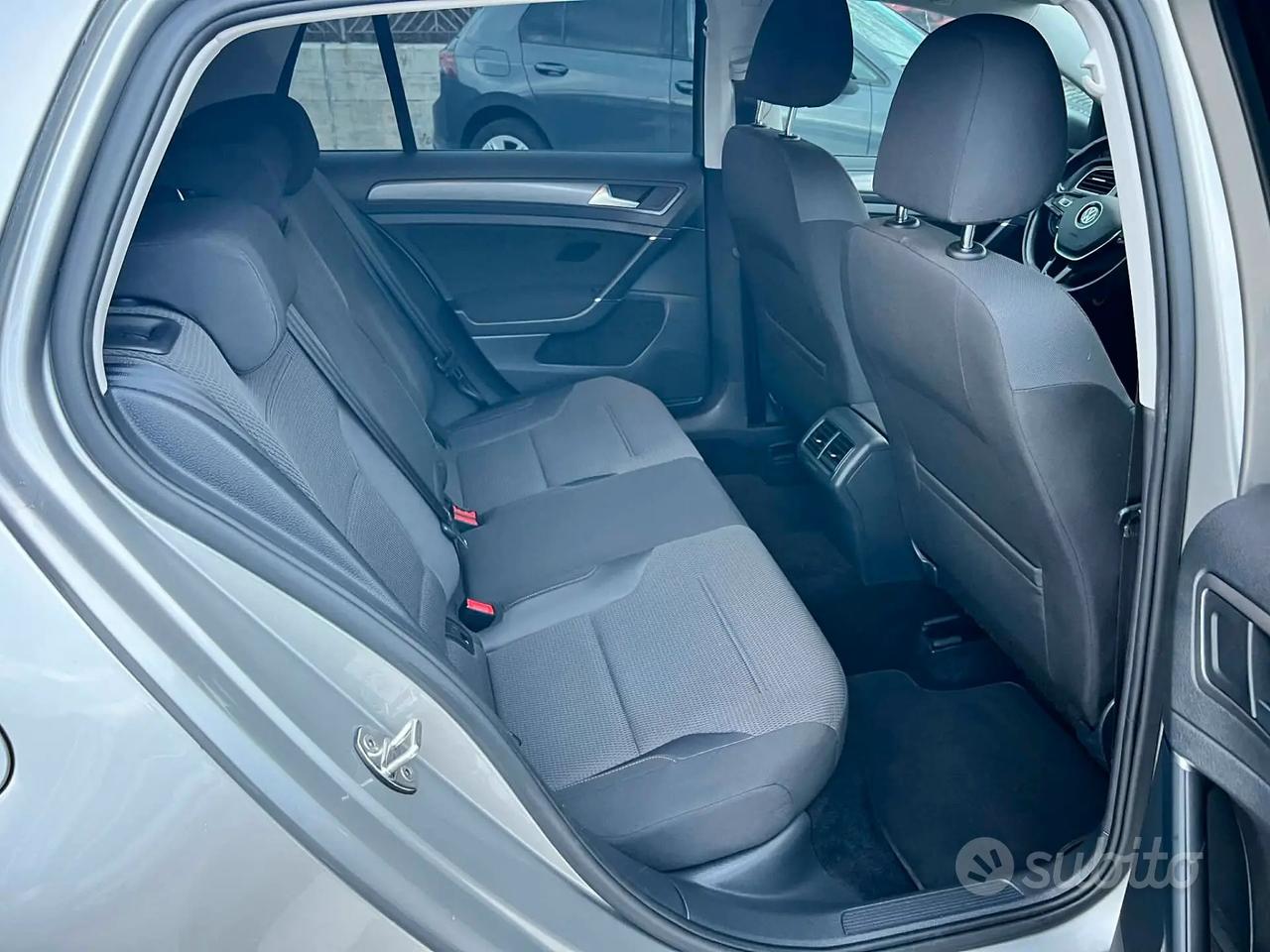 Volkswagen Golf 1.6 TDI 115 CV 5p. -CARPLAY-LED