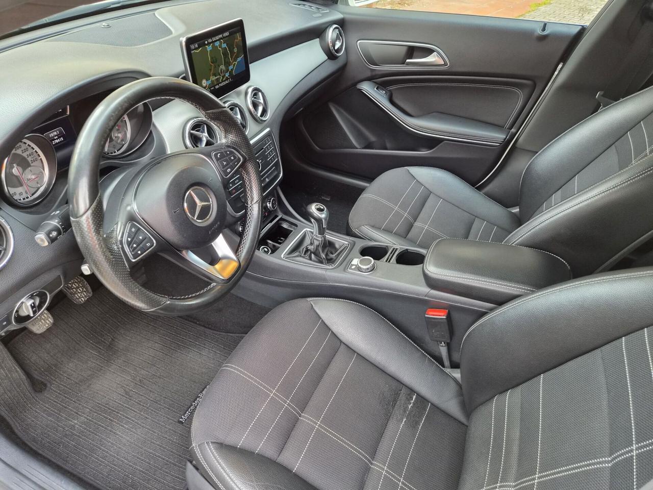 Mercedes-benz CLA 200 CDI Premium MANUALE