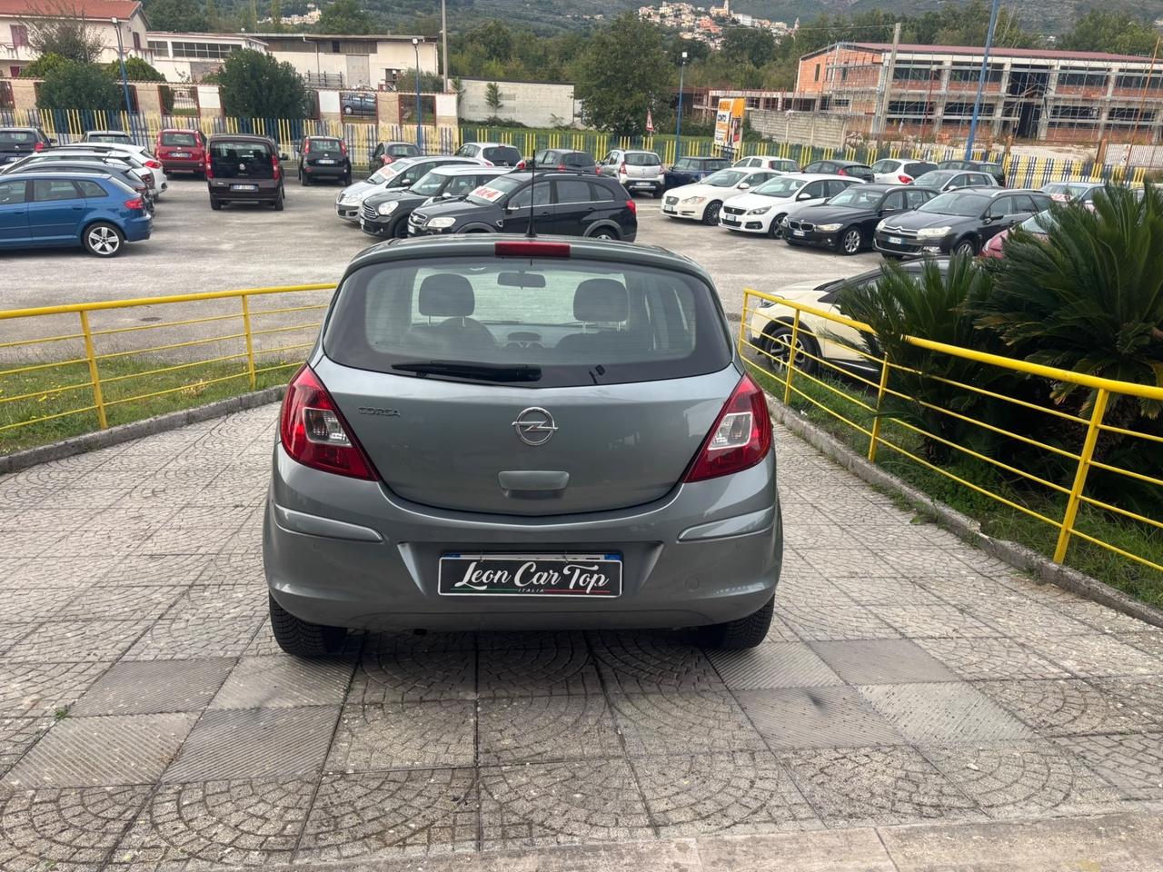 Opel Corsa benzina e metano anno 2013 garantita