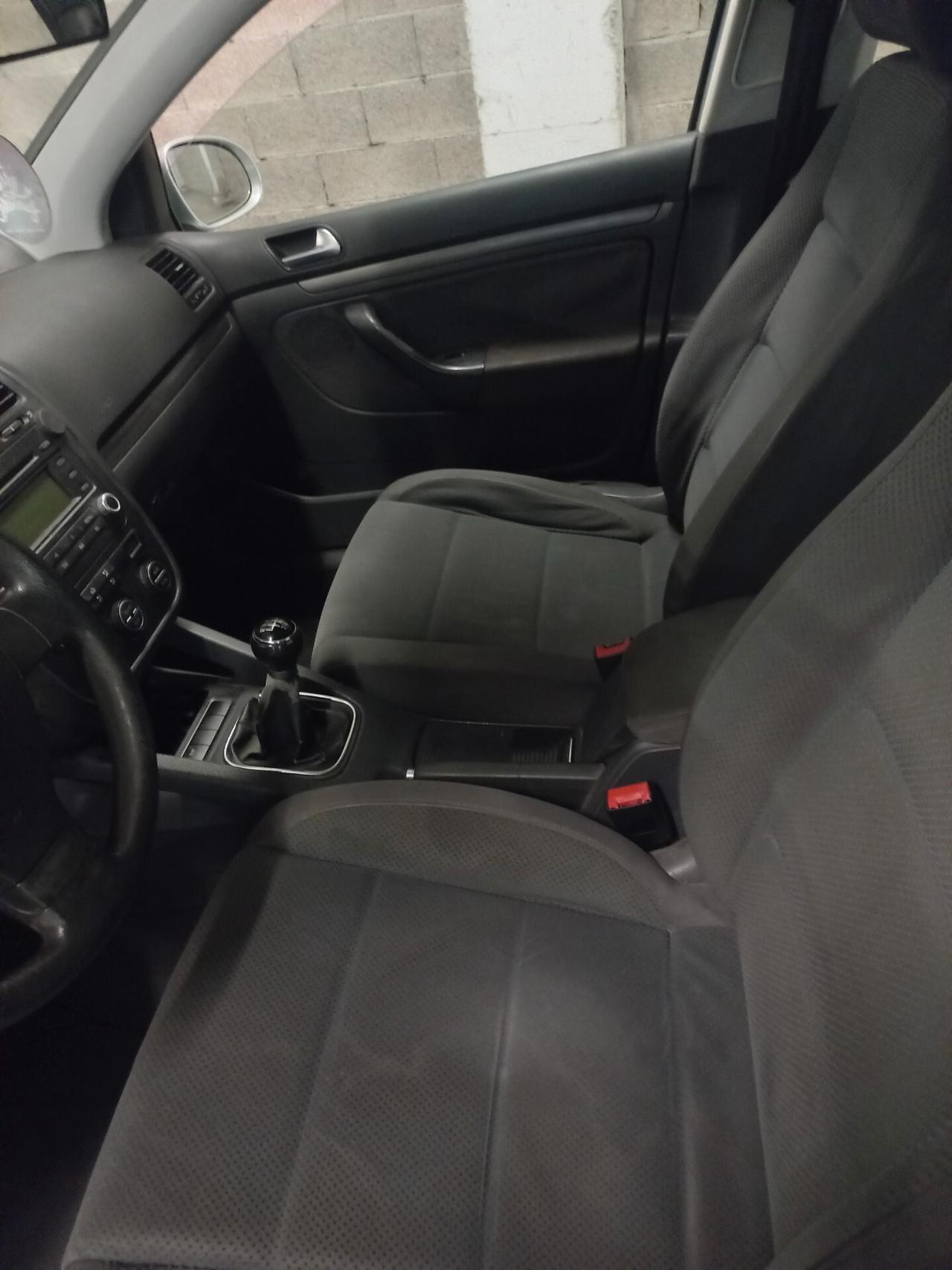 Volkswagen Golf 1.6 16V FSI 5p. Comfortline