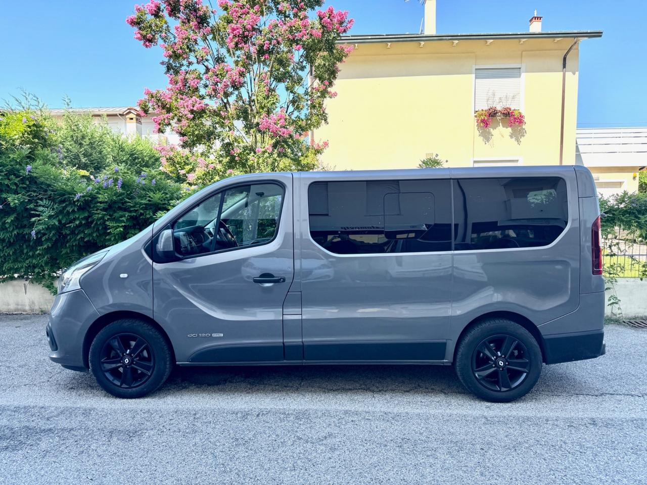 Renault Trafic T29 1.6 dCi 120CV 9 posti