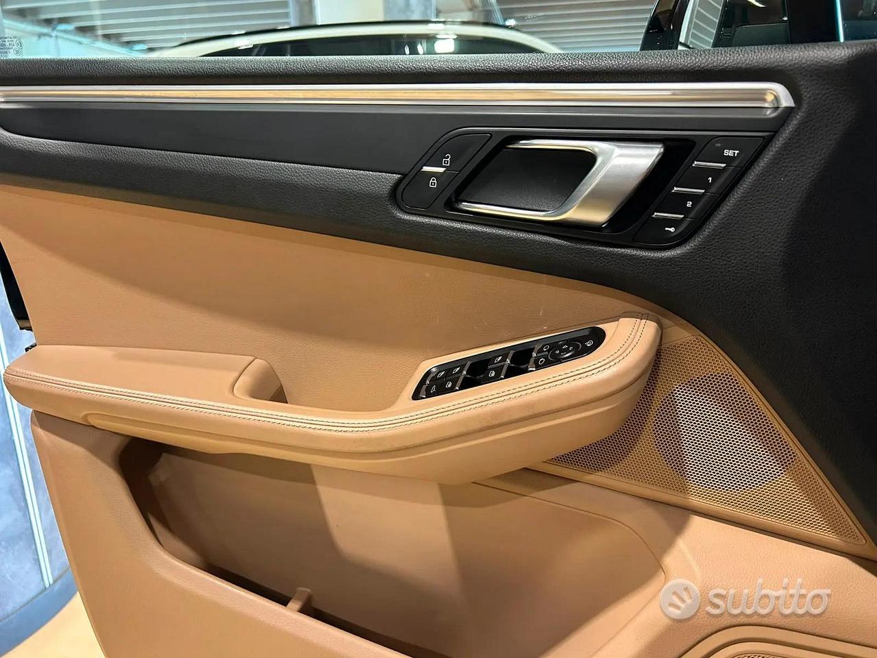 PORSCHE MACAN 2.0