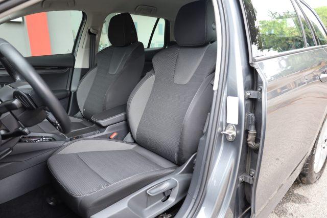 SKODA Octavia 2.0 TDI EVO SCR DSG Wagon UniPro ACC Radar LED Nav