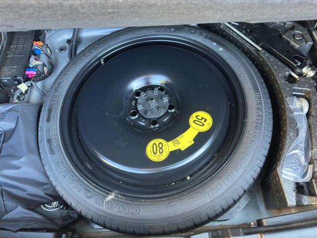 VOLVO XC40 B4 AWD Geartronic Momentum