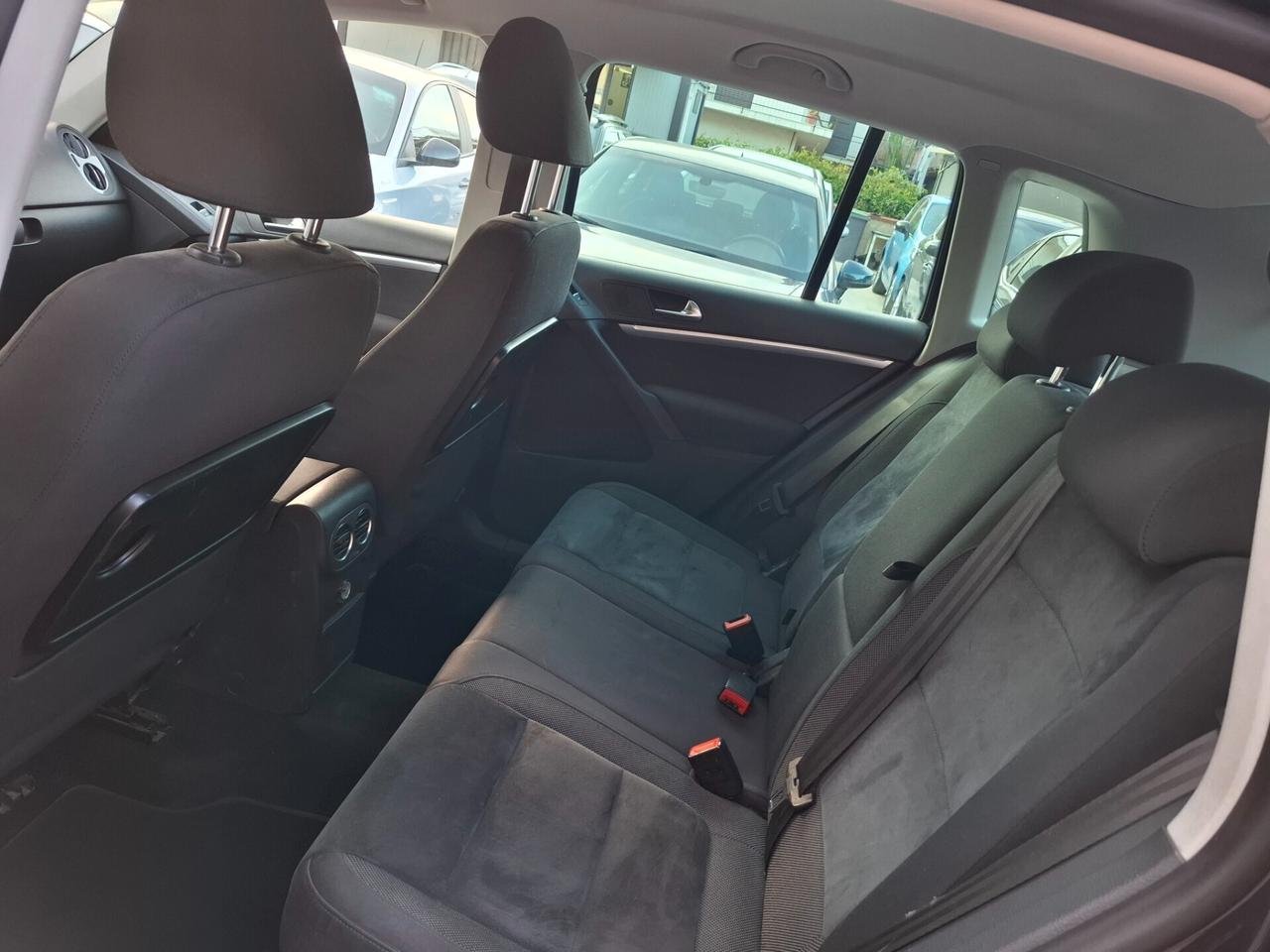 VOLKSWAGEN Tiguan 2.0 TDI 110 CV Business Trend