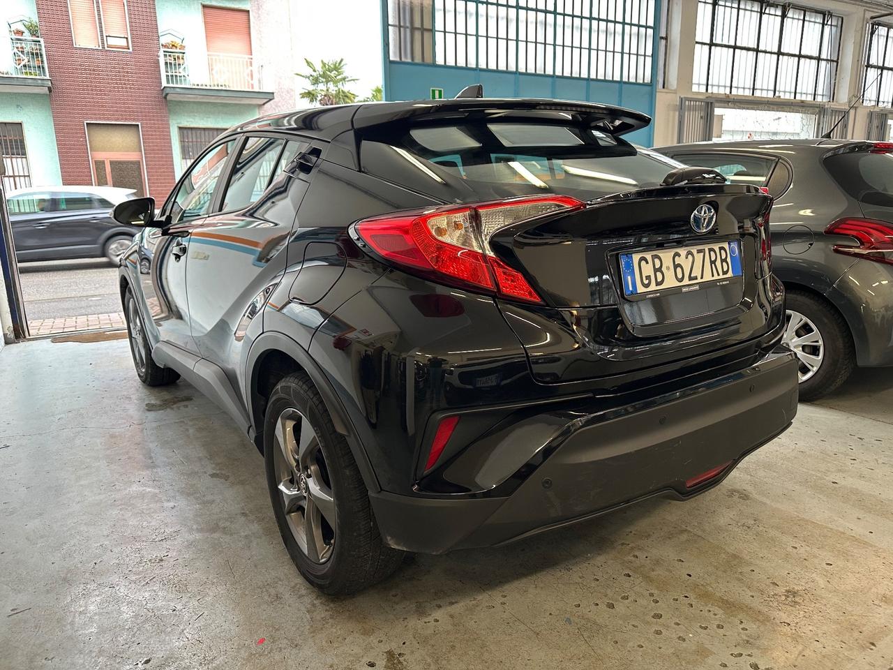 C-HR 1.8 Hybrid E-CVT Active