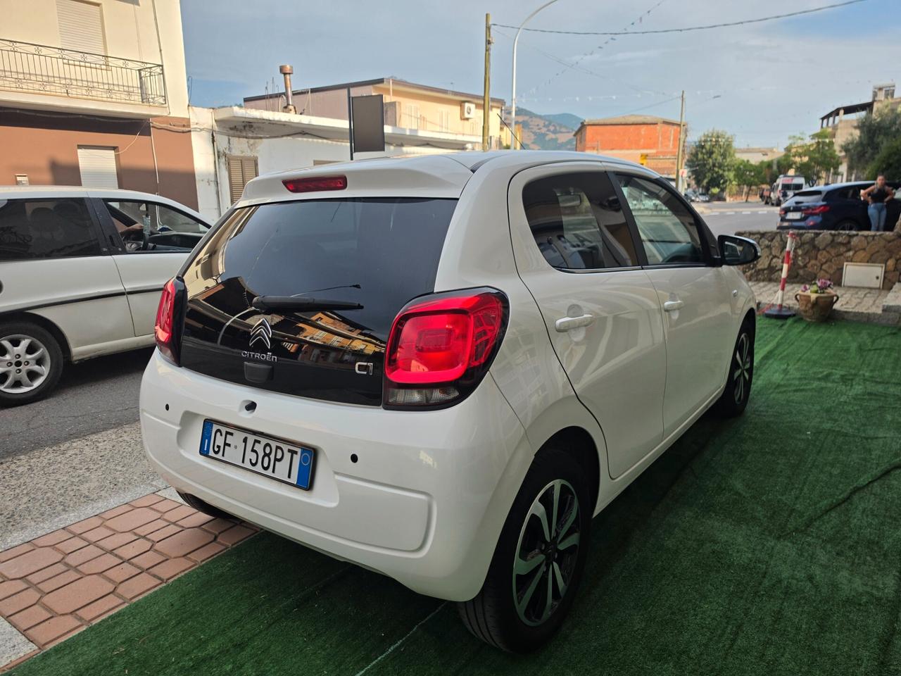 Citroen C1 VTi 72 S&S 3 porte Shine
