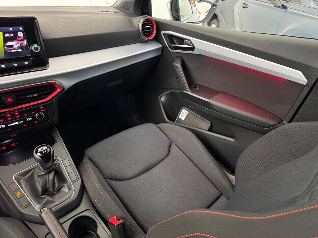 Seat Ibiza 1.0 MPI 5 porte FR Ok Neopatentati
