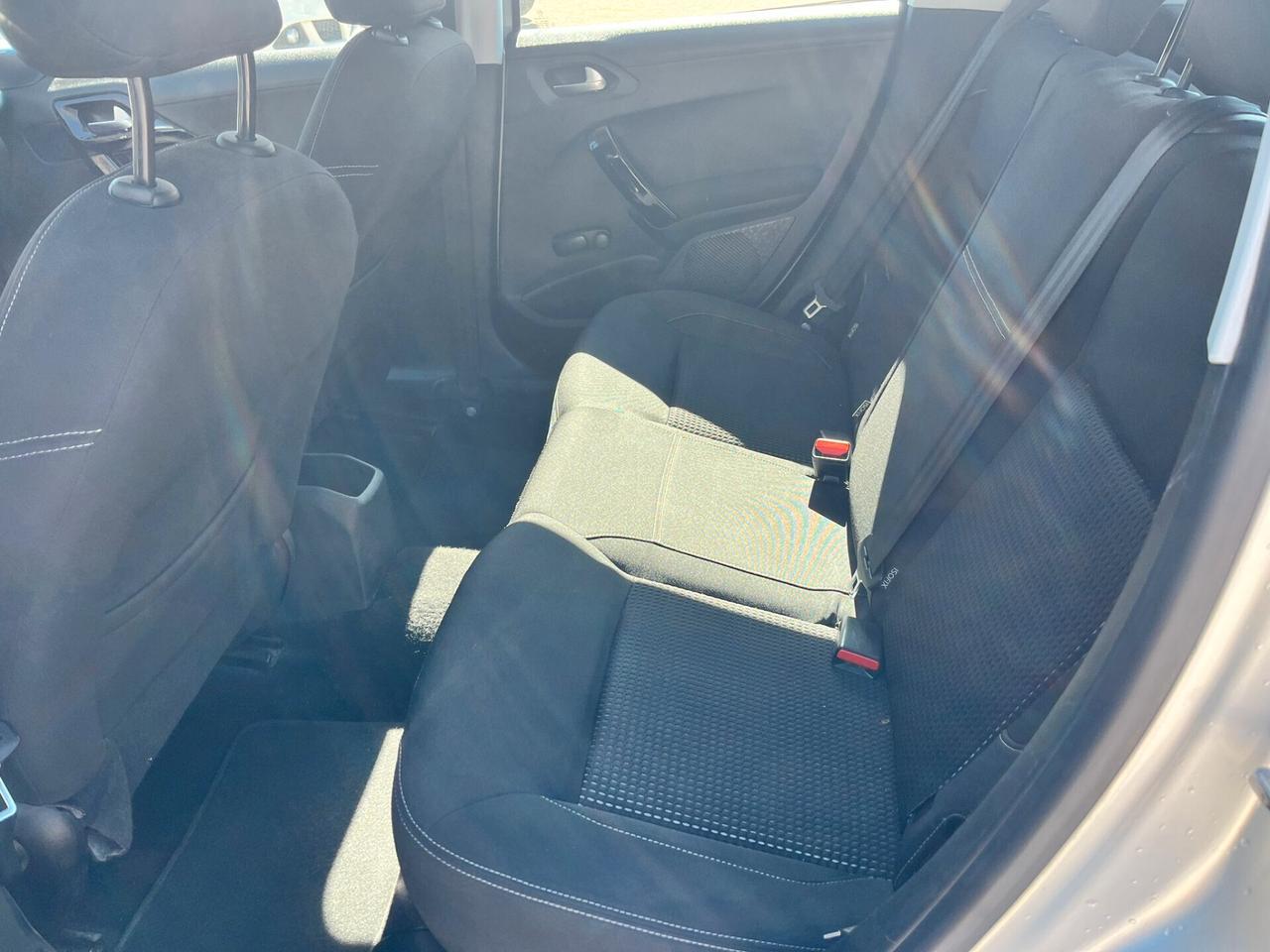 Peugeot 208 1.2 VTi 82 CV 3 porte Access