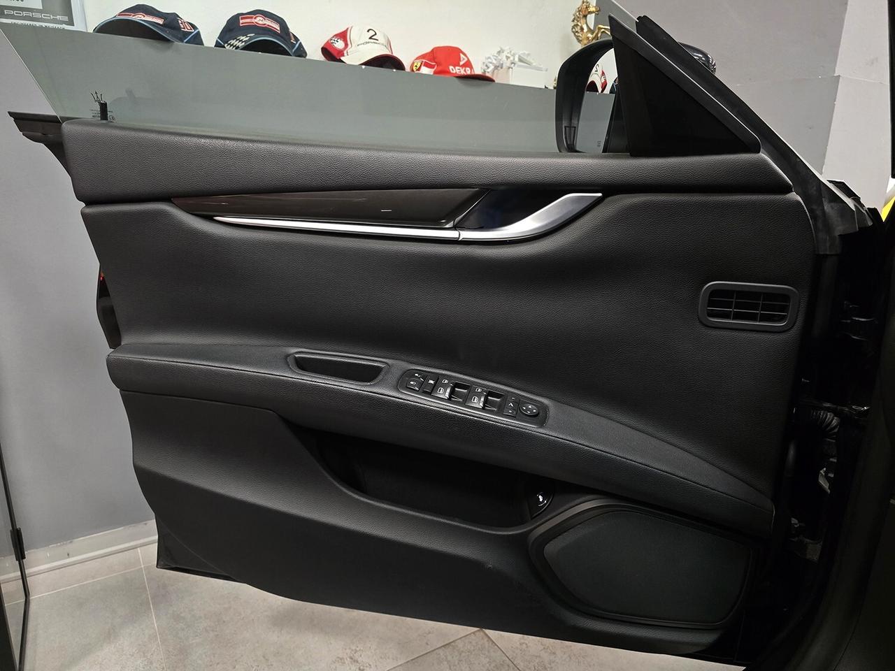 Maserati Ghibli III 3.0 V6 ds 250cv auto GARANZIA 12 MESI_SERVICE BOOK_SPORT_KEYLESS