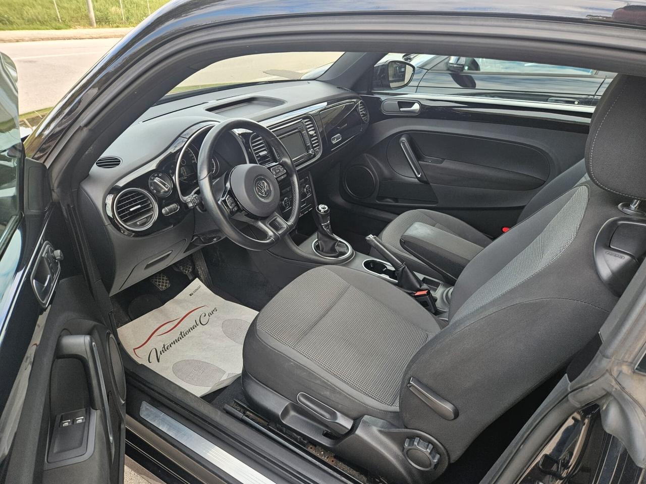 Volkswagen Maggiolino 1.6TDI 105cv 77kw Design